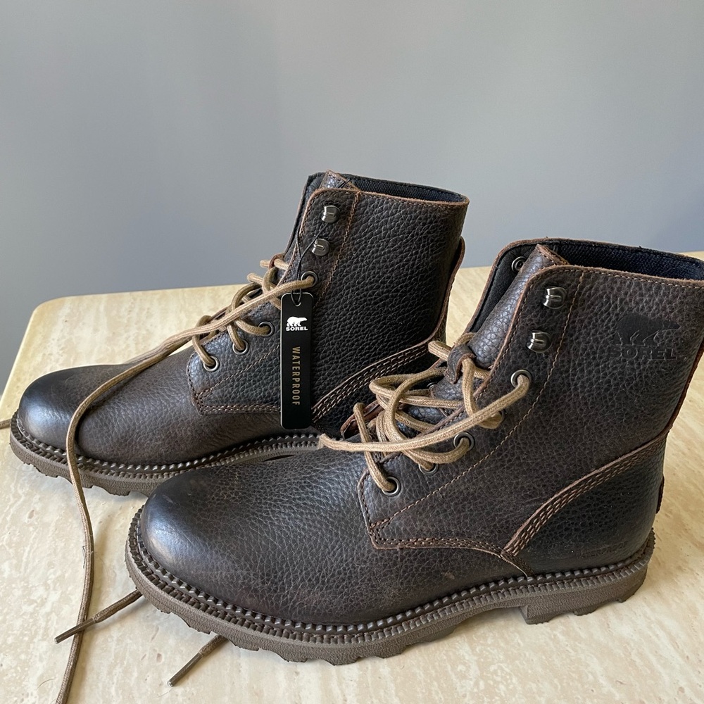 Sorel men’s waterproof leather boot 7.5